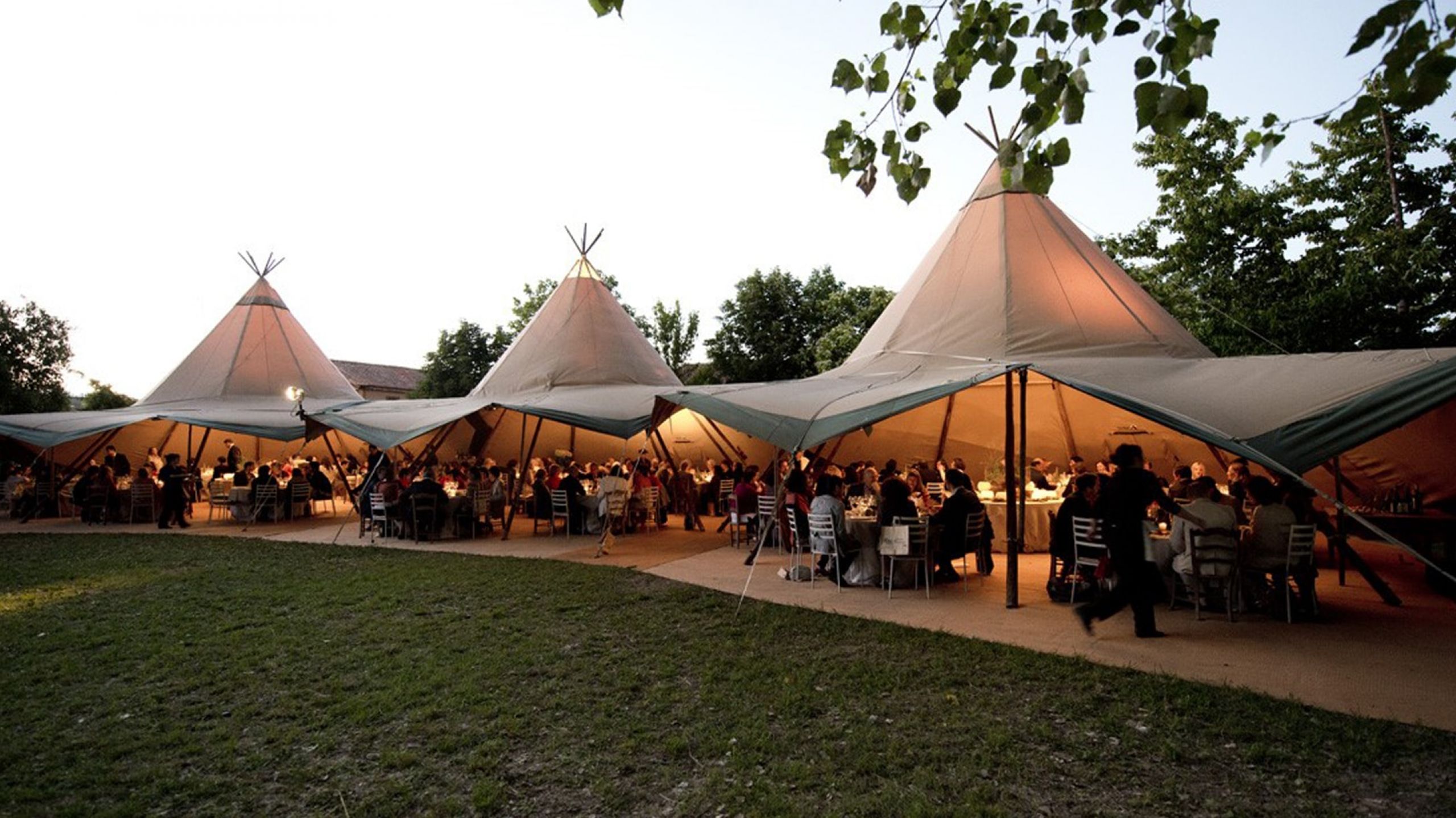 carpas tipi para eventos